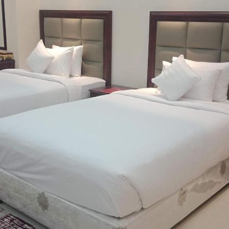 The Royal Paradise Dhaka Exterior photo