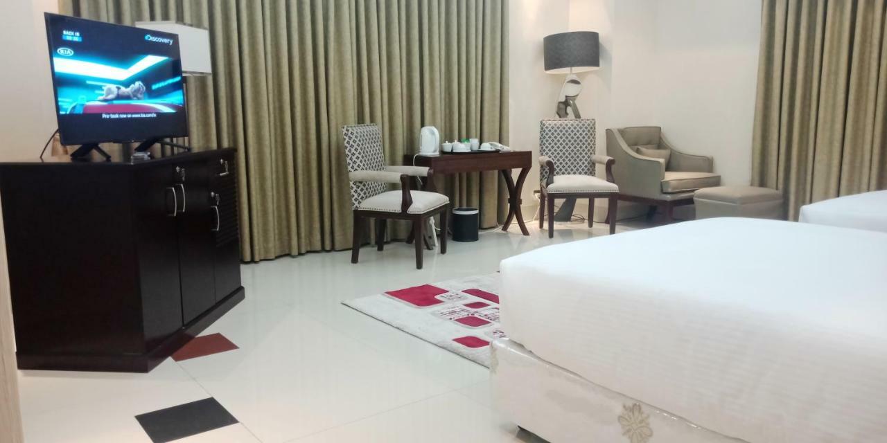 The Royal Paradise Dhaka Exterior photo